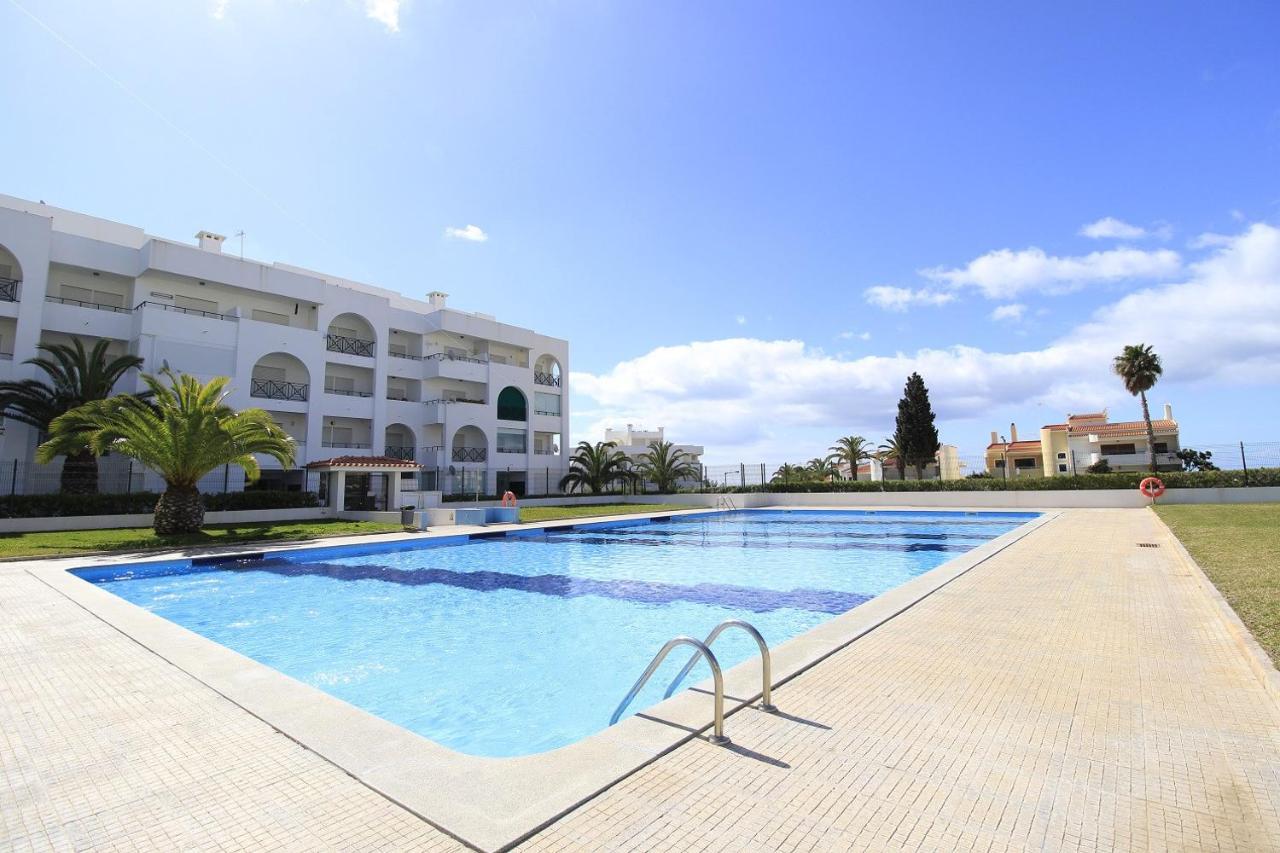 Armacao De Pera Brightness With Pool By Homing Daire Dış mekan fotoğraf
